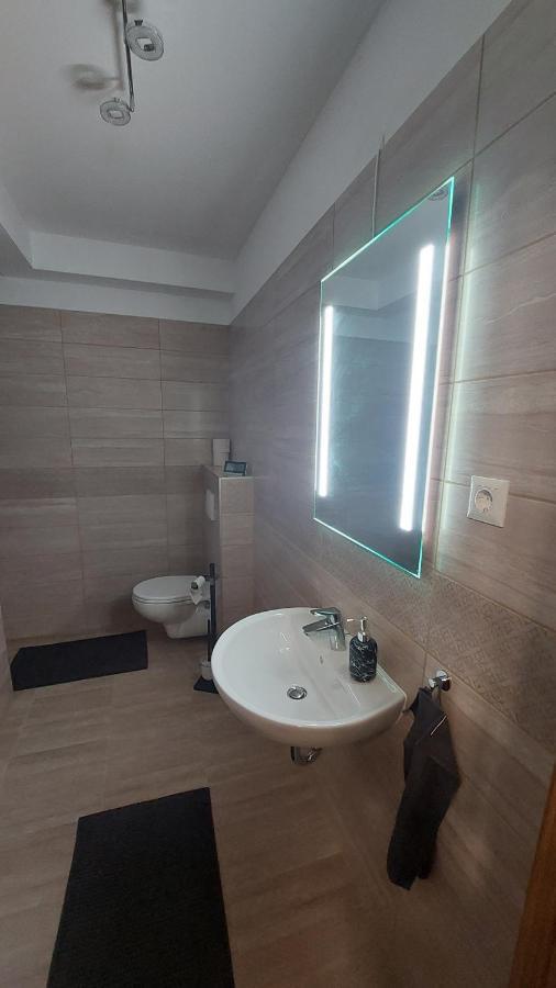 Ferienwohnung N&Z Apartman Close To The Downtown Budapest Exterior foto